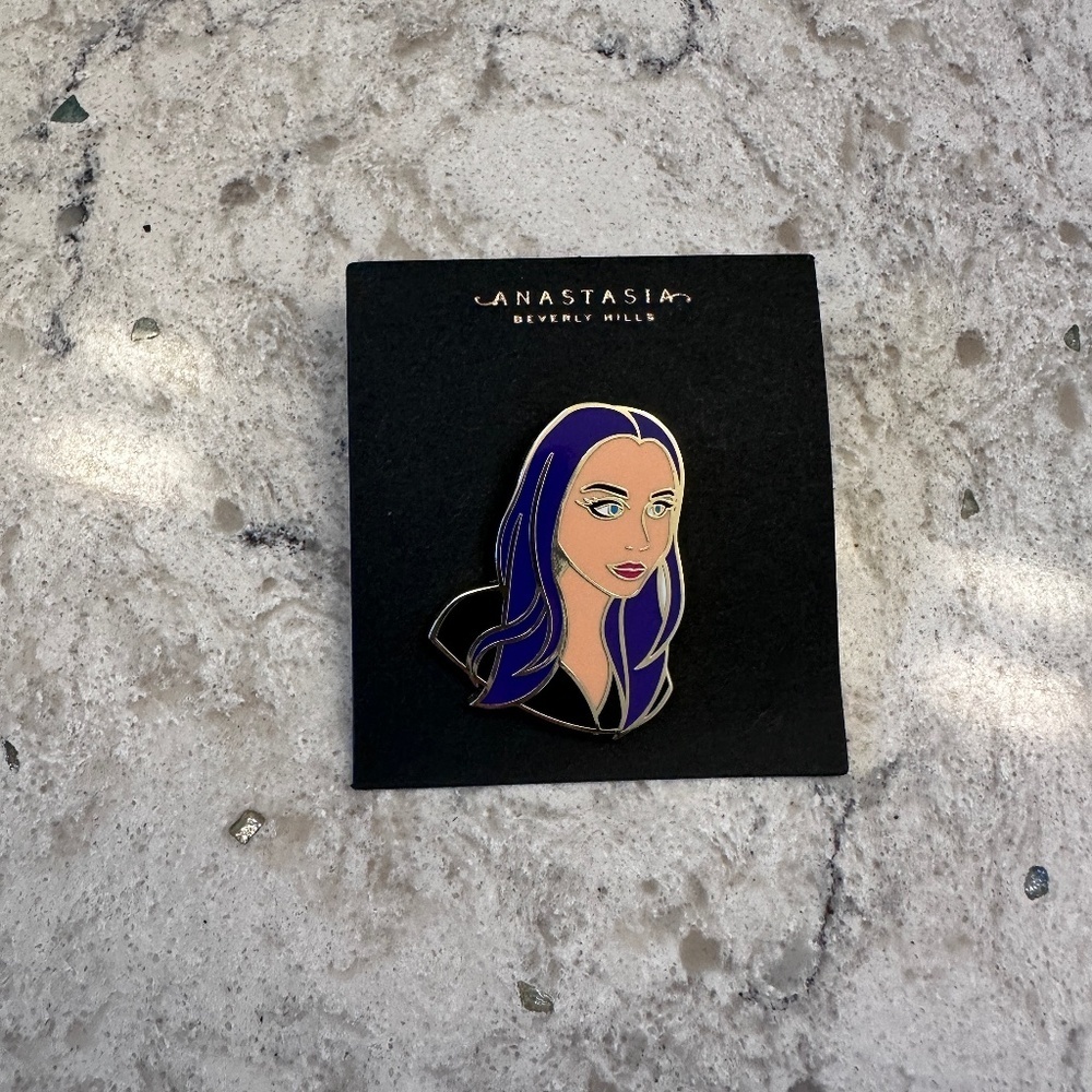 Anastasia‎ Beverly Hills Enamel pin